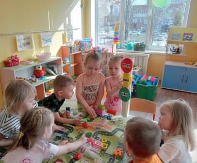 Изучаем ПДД